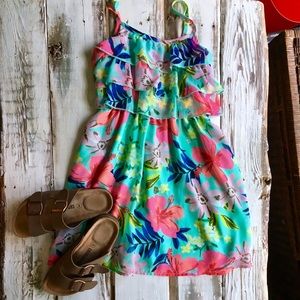 Girl’s blousy dress